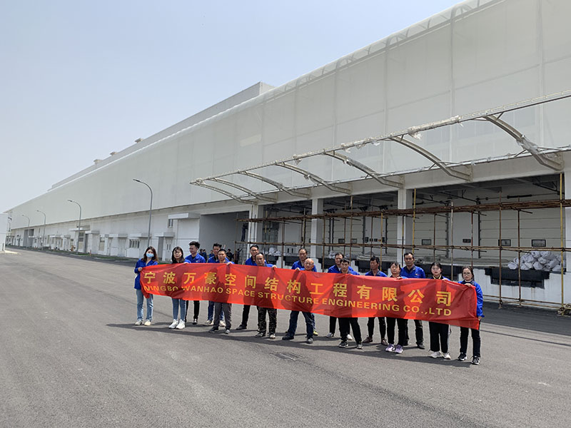 萬豪空間結(jié)構(gòu)員工到益富樂PTFE網(wǎng)格織物膜結(jié)構(gòu)項目學習交流