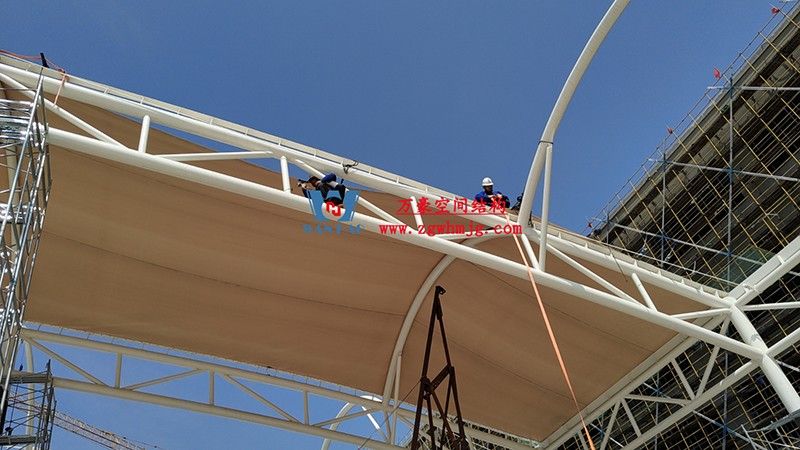 勞動最光榮,致敬一線工作者! 勞動最光榮,致敬一線工作者!