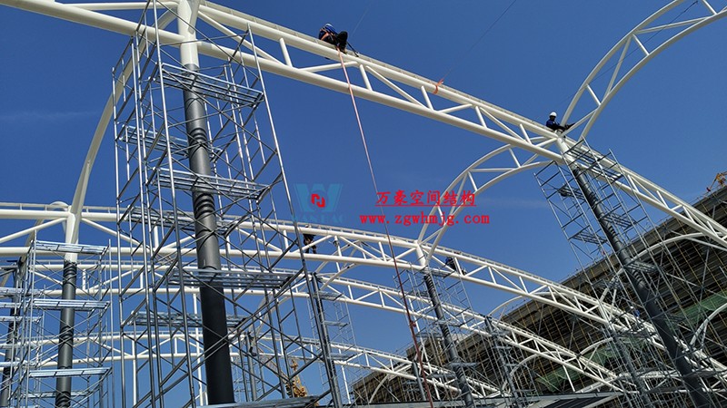 勞動最光榮,致敬一線工作者! 勞動最光榮,致敬一線工作者!