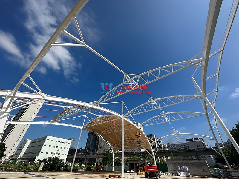 “邊角料”變“金角銀邊”|溫州惠民路西側綠地球場鋼膜結構工程最新施工進度 “邊角料”變“金角銀邊”|溫州惠民路西側綠地球場鋼膜結構工程最新施工進度