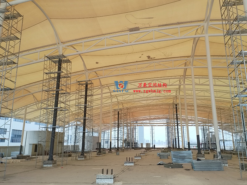 浙江真愛毯業(yè)科技有限公司廠房三屋面膜結(jié)構(gòu)工程完工大吉! 浙江真愛毯業(yè)科技有限公司廠房三屋面膜結(jié)構(gòu)工程完工大吉!