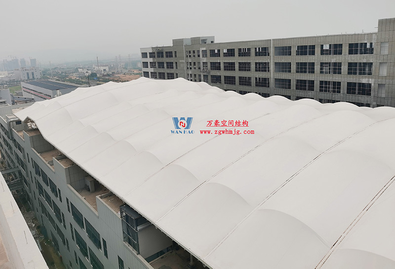 浙江真愛毯業(yè)科技有限公司廠房三屋面膜結(jié)構(gòu)工程完工大吉! 浙江真愛毯業(yè)科技有限公司廠房三屋面膜結(jié)構(gòu)工程完工大吉!