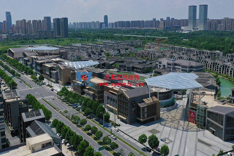 合肥文一塘溪津門(mén)天幕鋼結(jié)構(gòu)及ETFE氣枕膜工程順利完工