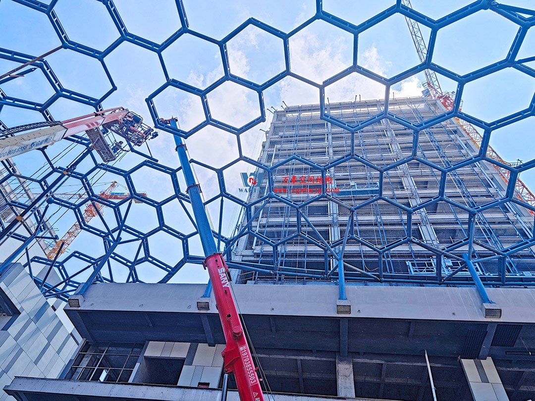 已完工，這個ETFE氣枕商業(yè)天幕閃亮登場！