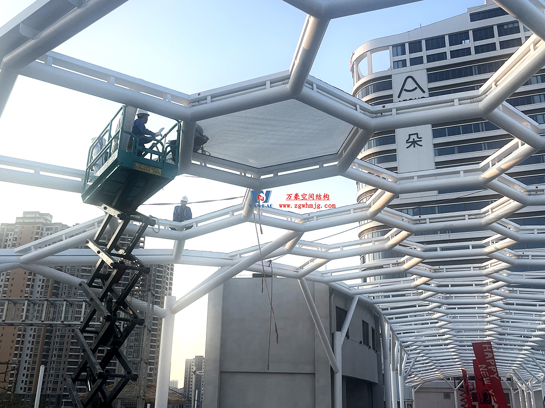 奮進(jìn)!每一天丨加速!加速!直擊項目施工現(xiàn)場→ 奮進(jìn)!每一天丨加速!加速!直擊項目施工現(xiàn)場→