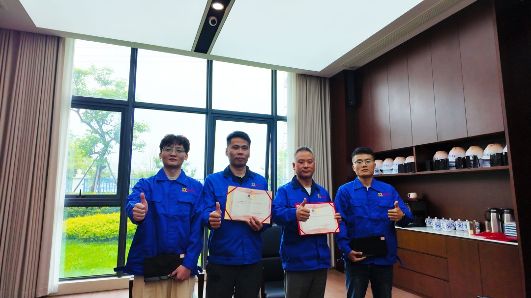 浙江萬豪空間結(jié)構(gòu)集團(tuán)有限公司隆重舉行“匠心傳承·共筑未來”師徒大會(huì)！