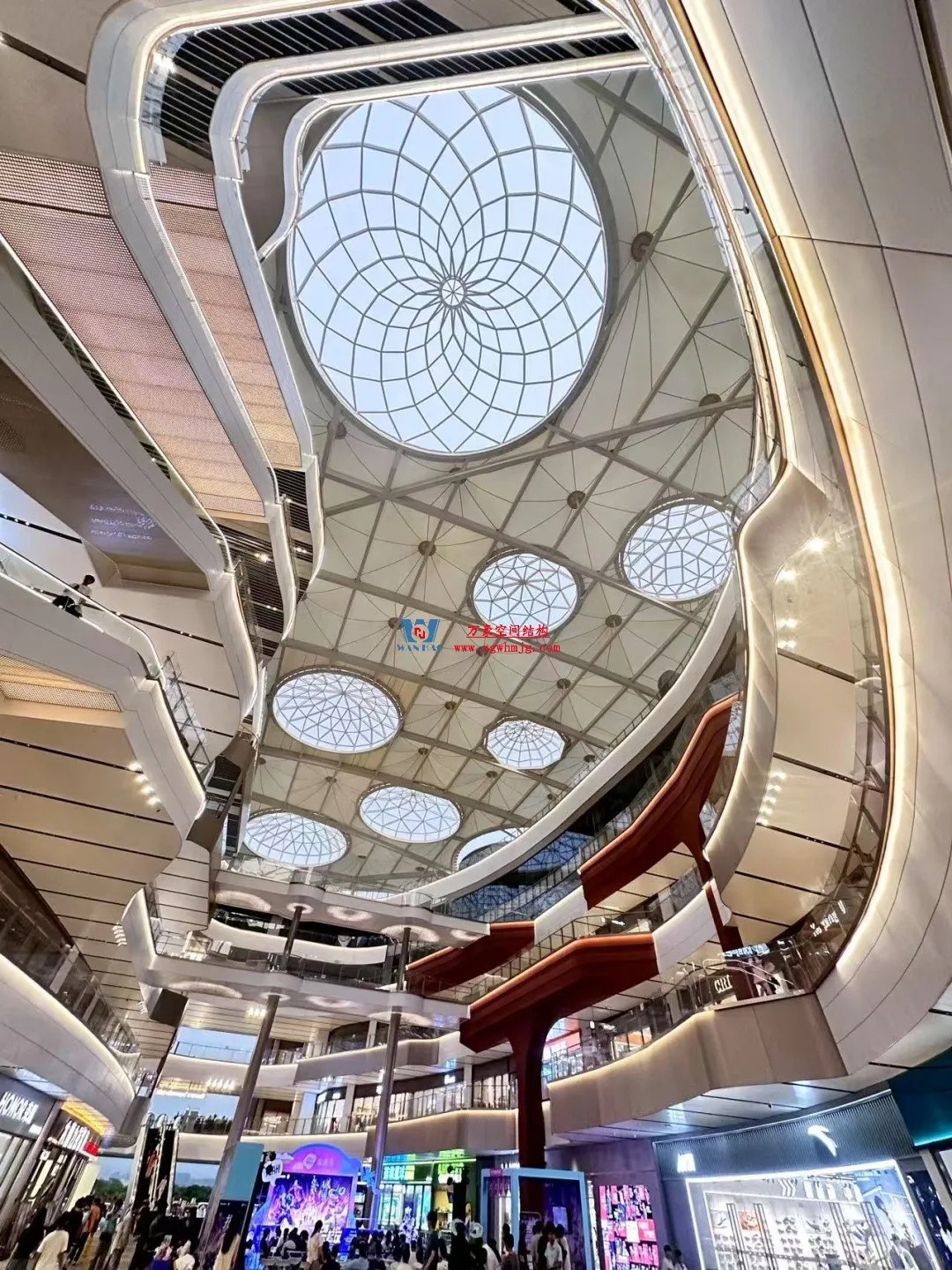 聚焦哈工大！浙江萬豪空間結(jié)構(gòu)集團(tuán)廣州海應(yīng)項(xiàng)目閃耀全國空間結(jié)構(gòu)技術(shù)交流會