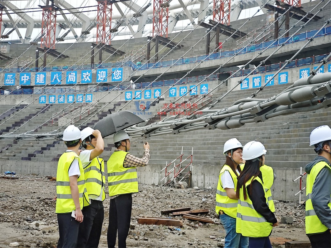 標(biāo)桿引領(lǐng)，智啟未來(lái)——萬(wàn)豪集團(tuán)營(yíng)銷、設(shè)計(jì)與技術(shù)骨干共赴無(wú)錫奧體中心，現(xiàn)場(chǎng)觀摩學(xué)習(xí)解鎖“創(chuàng)新密碼”