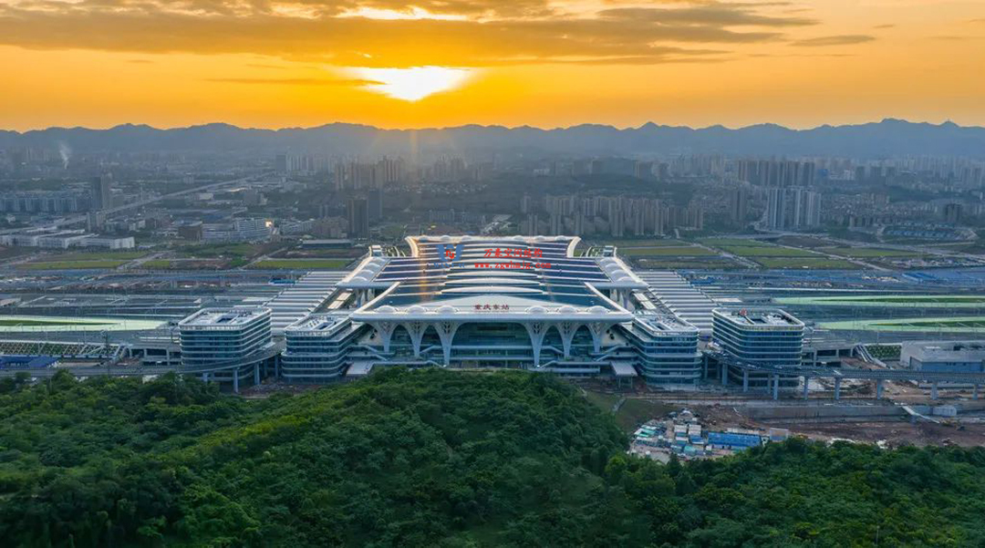 重慶東站:揭開“西部高鐵新地標(biāo)”神秘面紗 重慶東站:揭開“西部高鐵新地標(biāo)”神秘面紗