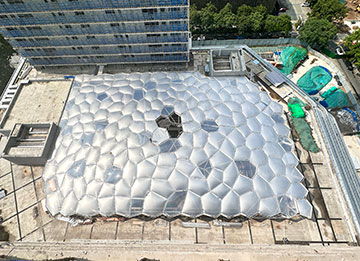 安吉昌碩小區(qū)中庭廣場ETFE氣枕天幕即將完工！