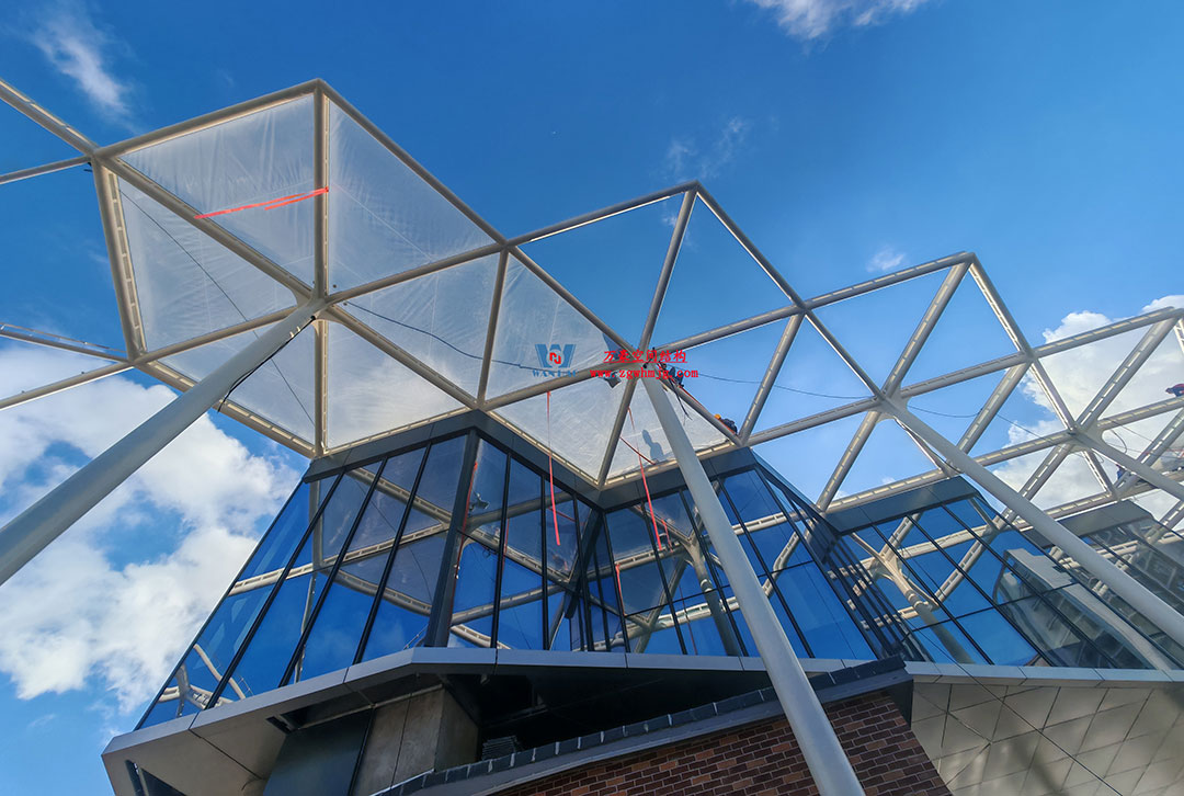 ETFE膜結(jié)構(gòu)景觀建筑:不止于“美”的建筑革命 ETFE膜結(jié)構(gòu)景觀建筑:不止于“美”的建筑革命