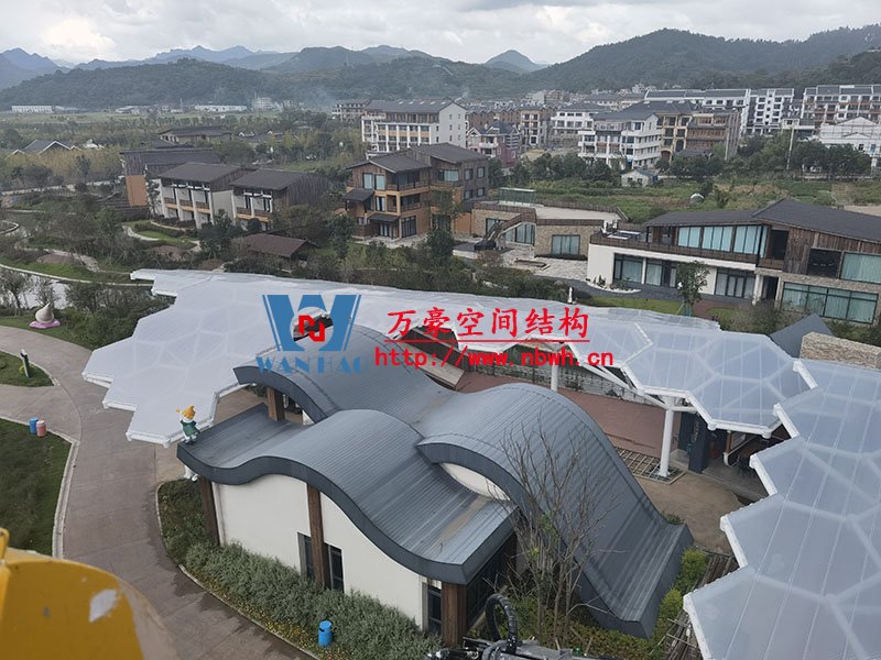 樂(lè)清鐵定溜溜樂(lè)園ETFE天幕及PTFE景觀傘膜結(jié)構(gòu)工程