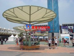 膜結(jié)構(gòu)傘是什么？設(shè)計(jì)膜結(jié)構(gòu)傘有哪些需要注意的事項(xiàng)？